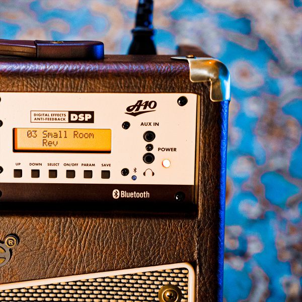 digital effects, Aux in option and bluetooth connectivity of A40 40W acoustic amp