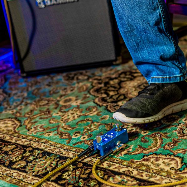 LOOP1 looper pedal in front of amp